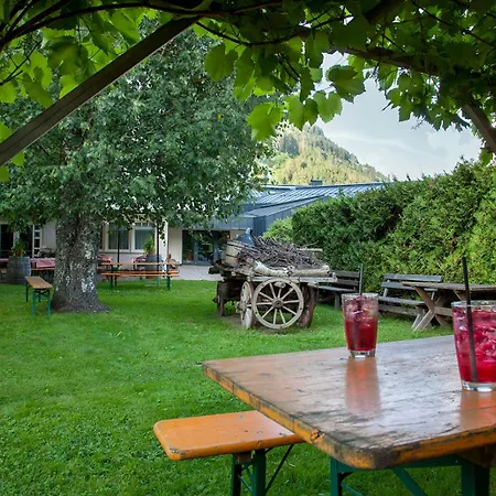 Santoni Hotel