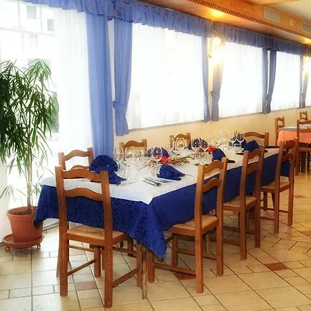 Hotel Santoni 3*